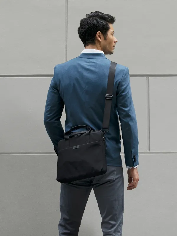 Сумка Uniq Stockholm Laptop Bag для ноутбуков 16" нейлон, (черный)