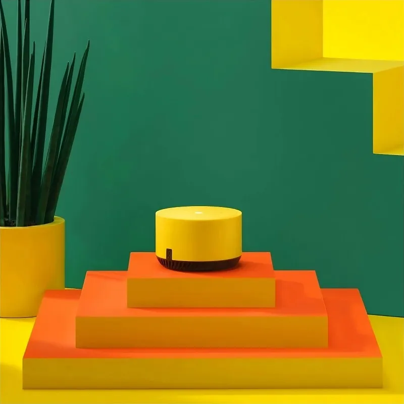 Умная колонка Яндекс Станция Лайт, желтый лимон