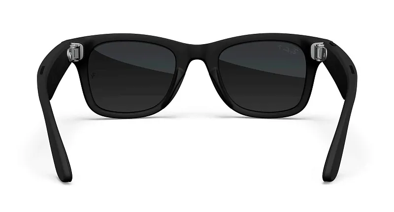 Умные очки Ray-Ban Meta Wayfarer (Gen 1), матовый чёрный (Matte Black), линзы «графитовый градиент» (Gradient Graphite), размер L (Large)
