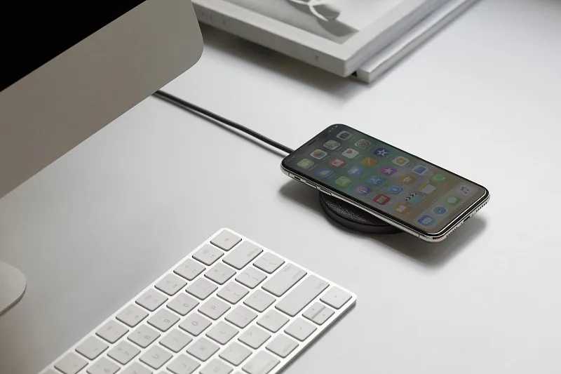 Беспроводное зарядное устройство Native Union Drop Charge Pad, 10 Вт, Серый