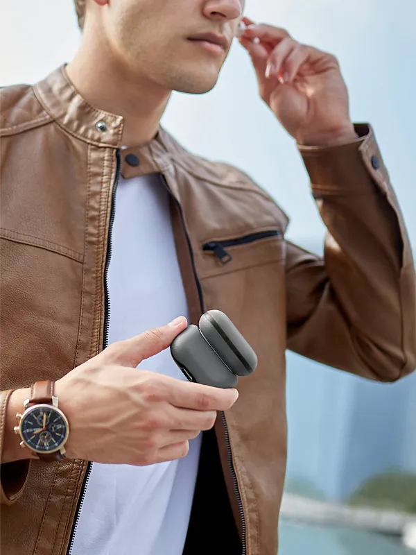Чехол Uniq для Airpods Pro 2 Lyden DS Leatherette with handstrap Rhino Grey/Black