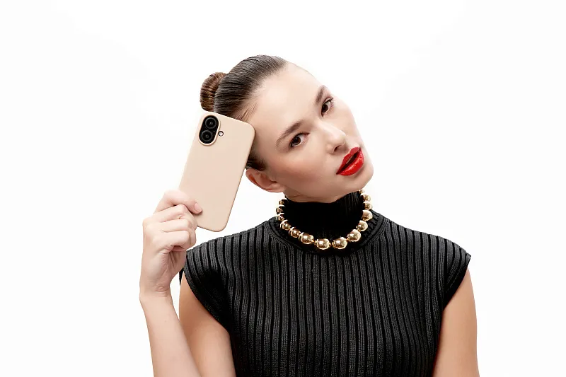 Чехол защитный uBear Touch Mag Case для iPhone 16, MagSafe совместимый, силикон, софт-тач, латте