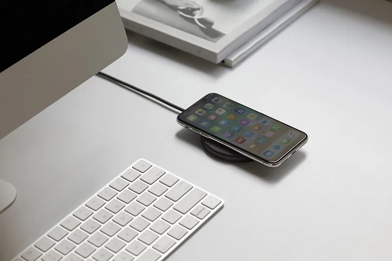 Беспроводное зарядное устройство Native Union Drop Charge Pad, 10 Вт, Серый