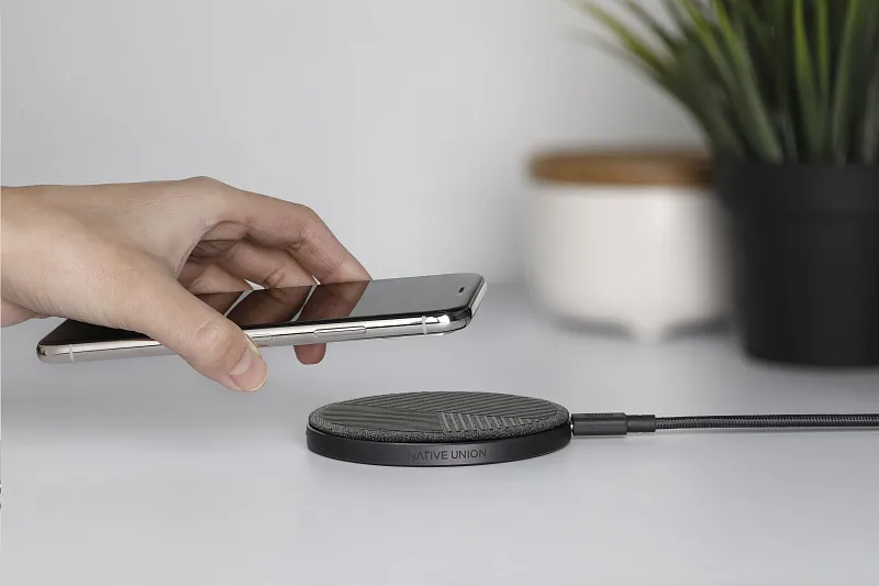 Беспроводное зарядное устройство Native Union Drop Charge Pad, 10 Вт, Серый